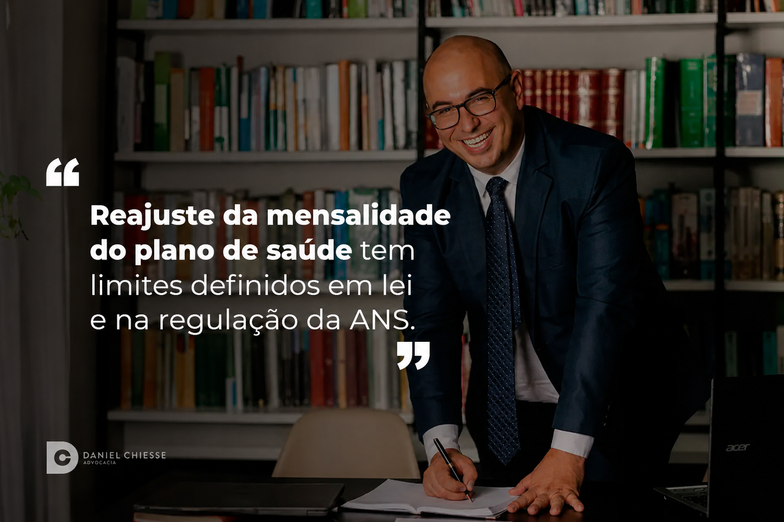Arte com a frase sobre limites legais ao reajuste da mensalidade do plano de saúde